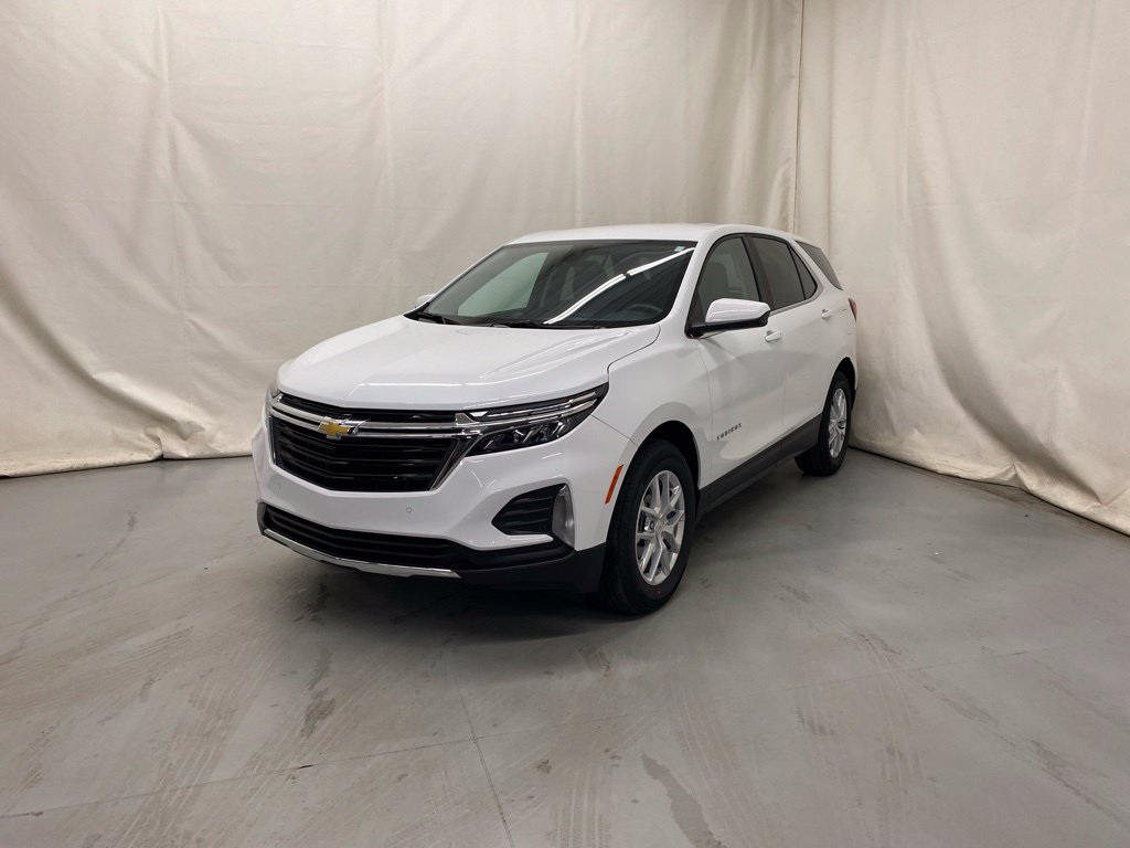 Used 2024 Chevrolet Equinox LT w/ LPO, Floor Liner Package FWD image 2