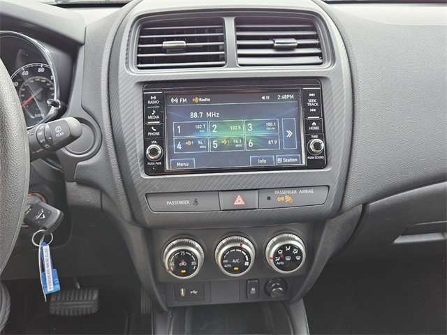 Used 2025 Mitsubishi Outlander Sport ES image 17