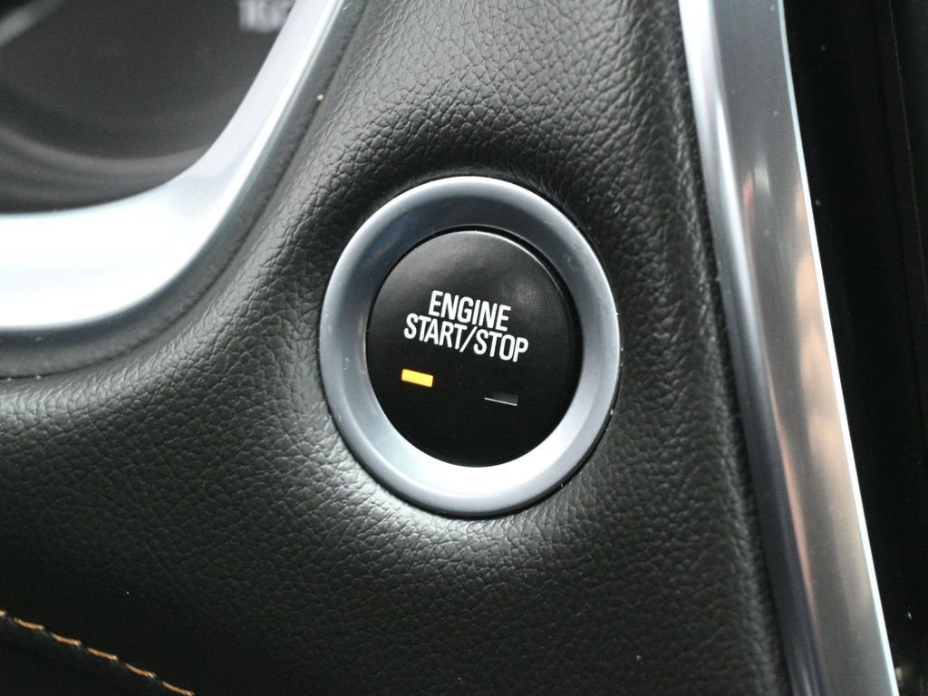 Used 2021 Chevrolet Traverse RS image 14