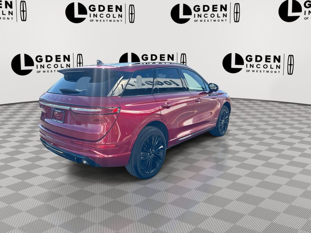 Used 2025 Lincoln Corsair Reserve w/ Equipment Group 202A image 8