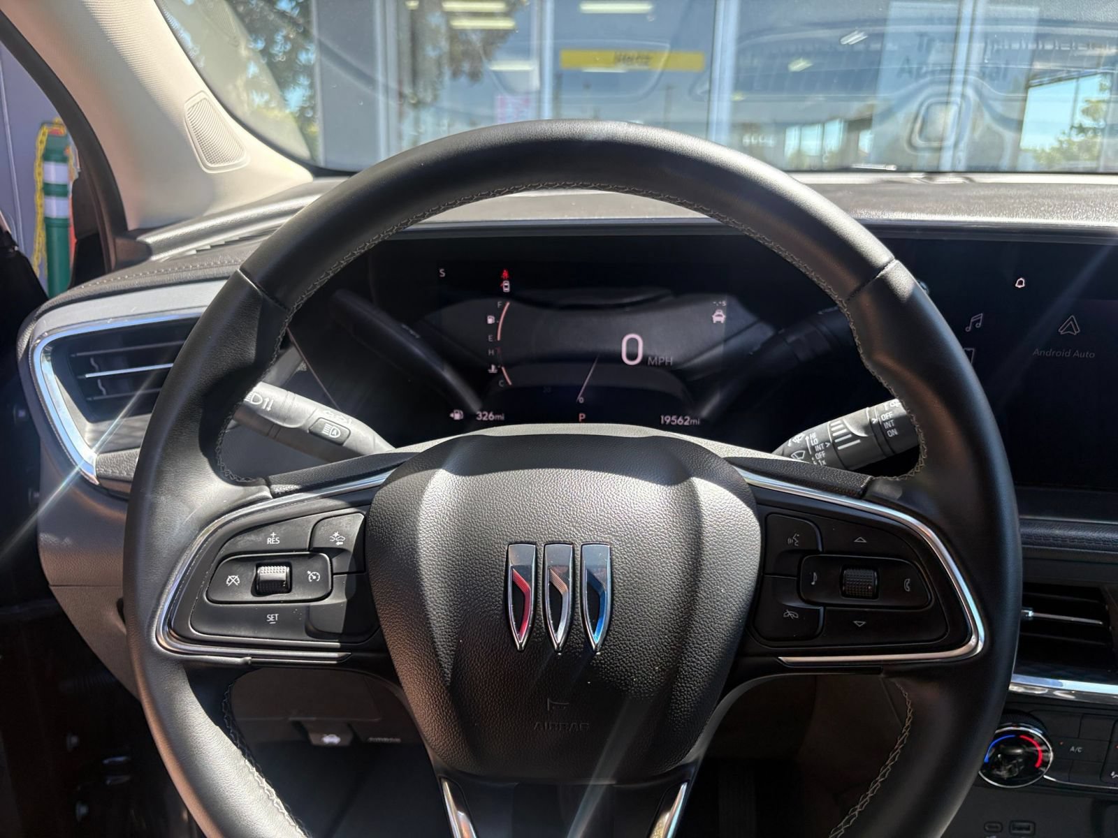 Used 2025 Buick Encore GX Preferred FWD image 27