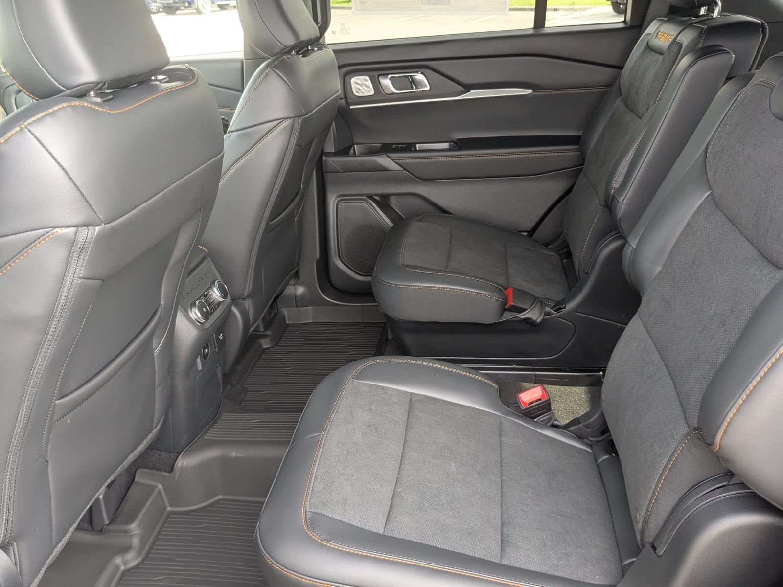New 2026 Ford Explorer Tremor w/ Tremor Ultimate Package AWD/4WD image 31