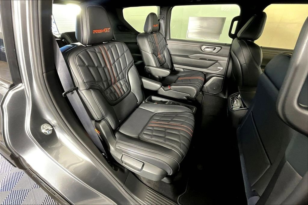 New 2026 Nissan Armada PRO-4X w/ Captain's Chari Seat Package AWD/4WD image 18
