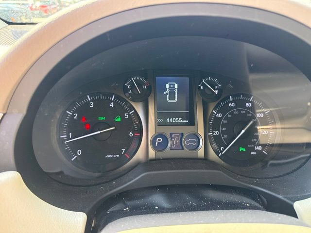 Used 2019 Lexus GX 460 Premium w/ Premium Package AWD/4WD image 17