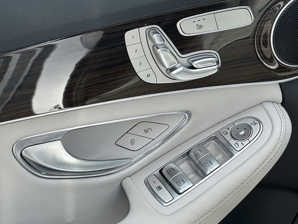 Used 2018 Mercedes-Benz C 300 Sedan image 12