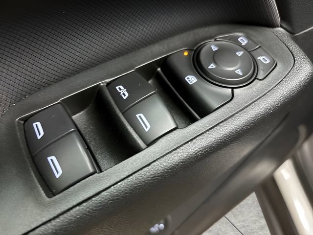 Used 2022 Chevrolet Equinox RS image 30