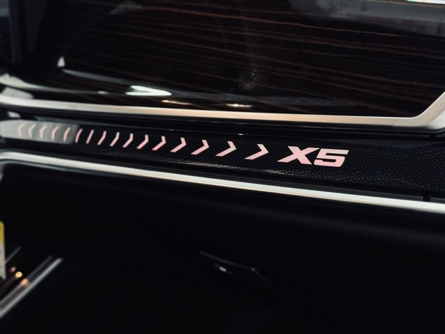 New 2026 BMW X5 xDrive40i AWD/4WD image 30