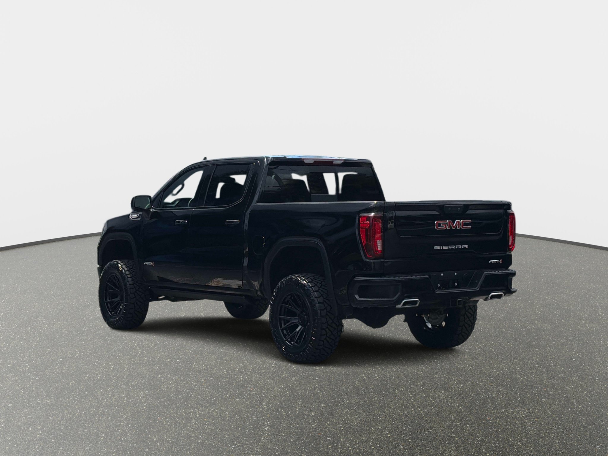Used 2025 GMC Sierra 1500 AT4 w/ AT4 Premium Package AWD/4WD image 8