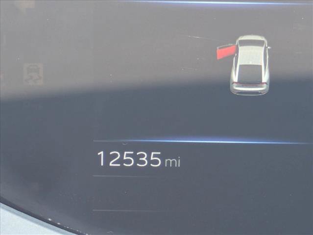 Used 2024 Toyota Prius XLE FWD image 11