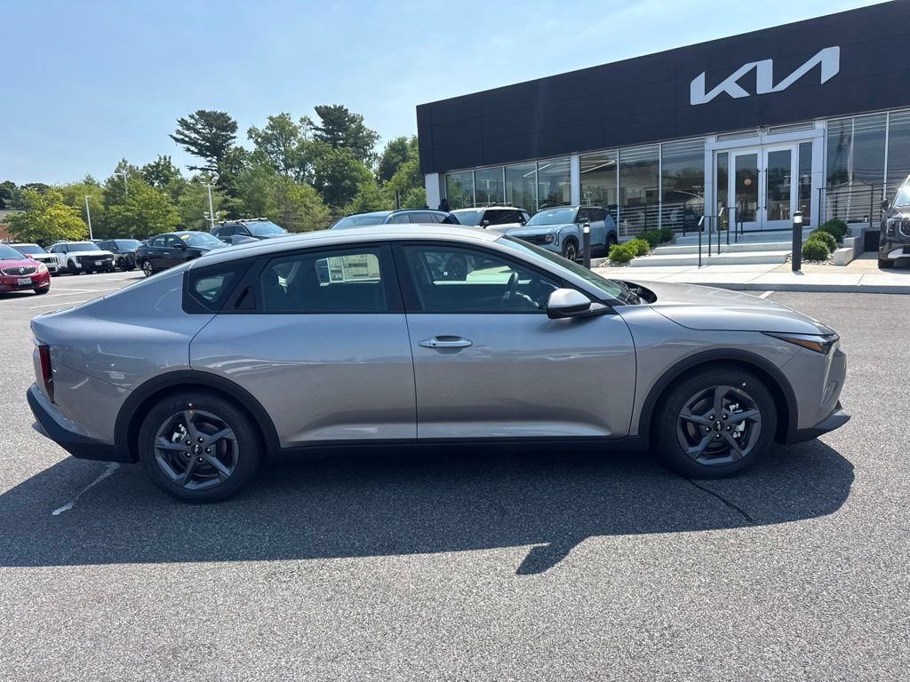 New 2026 Kia K4 FWD image 4