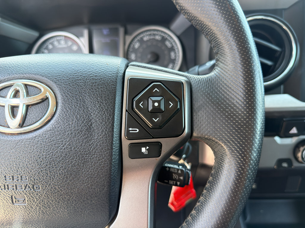 Used 2017 Toyota Tacoma SR5 w/ Tow Package RWD image 16