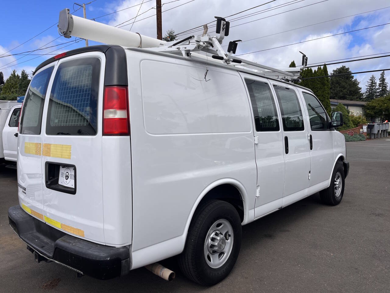 Used 2013 Chevrolet Express 2500 RWD image 5