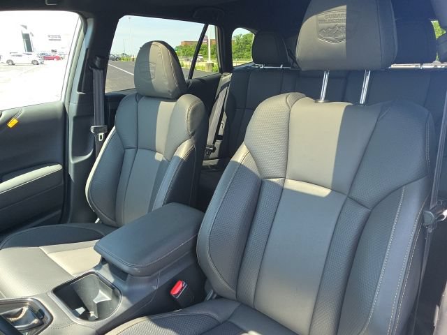 Certified 2025 Subaru Outback Wilderness AWD/4WD image 13