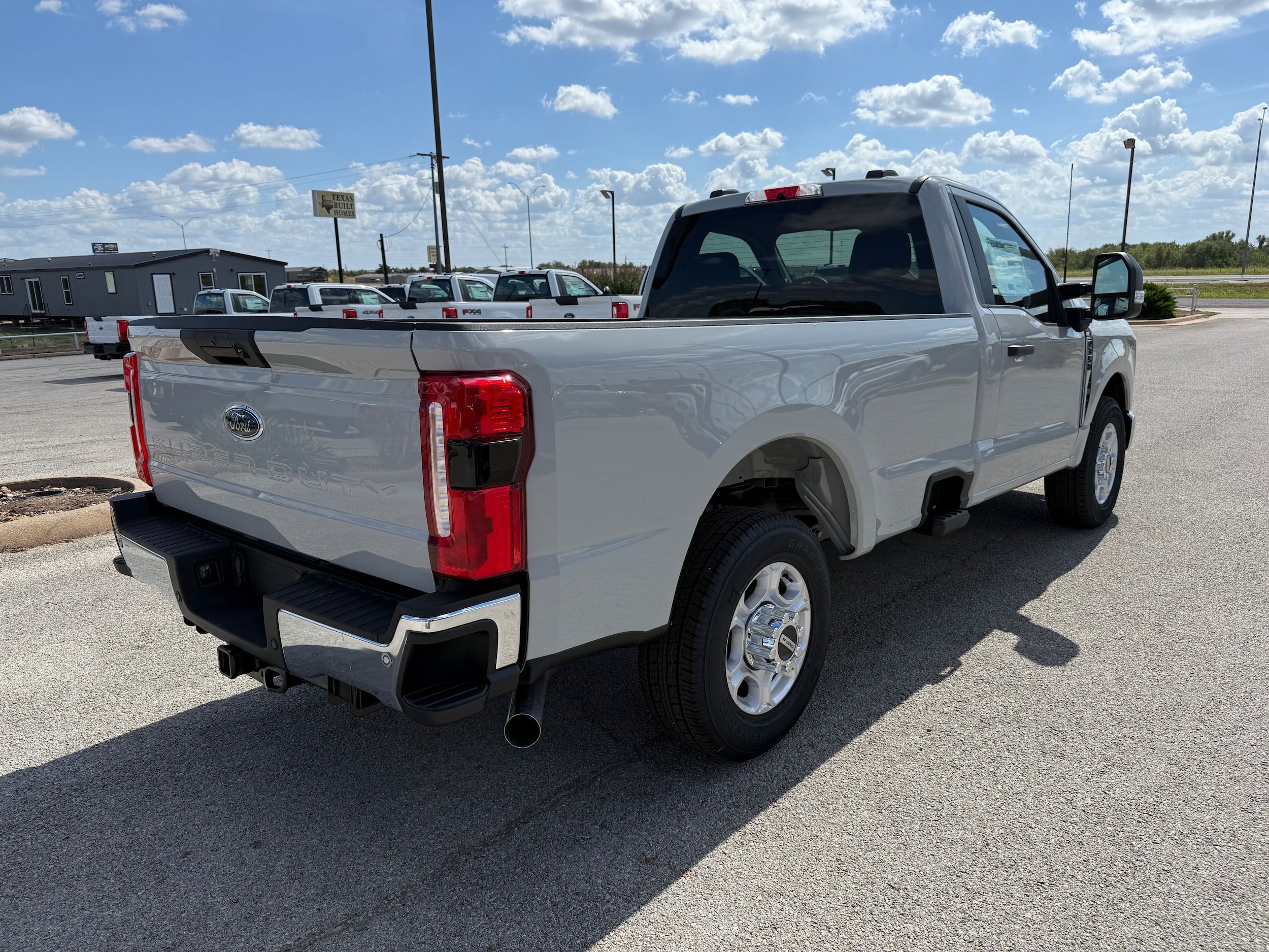 New 2026 Ford F350 XLT w/ 360-Degree Camera Package RWD image 5