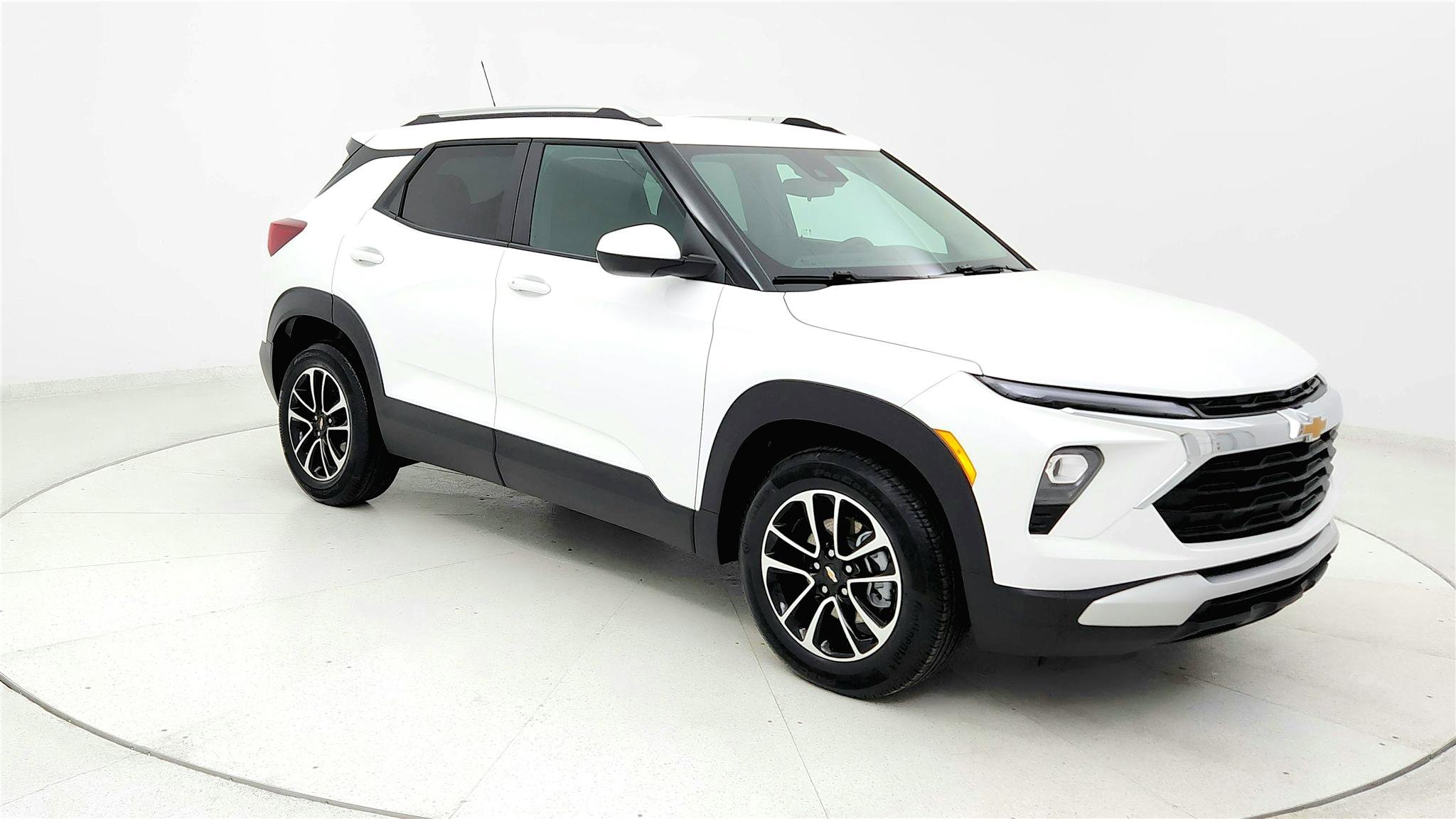 Used 2025 Chevrolet TrailBlazer LT image 7