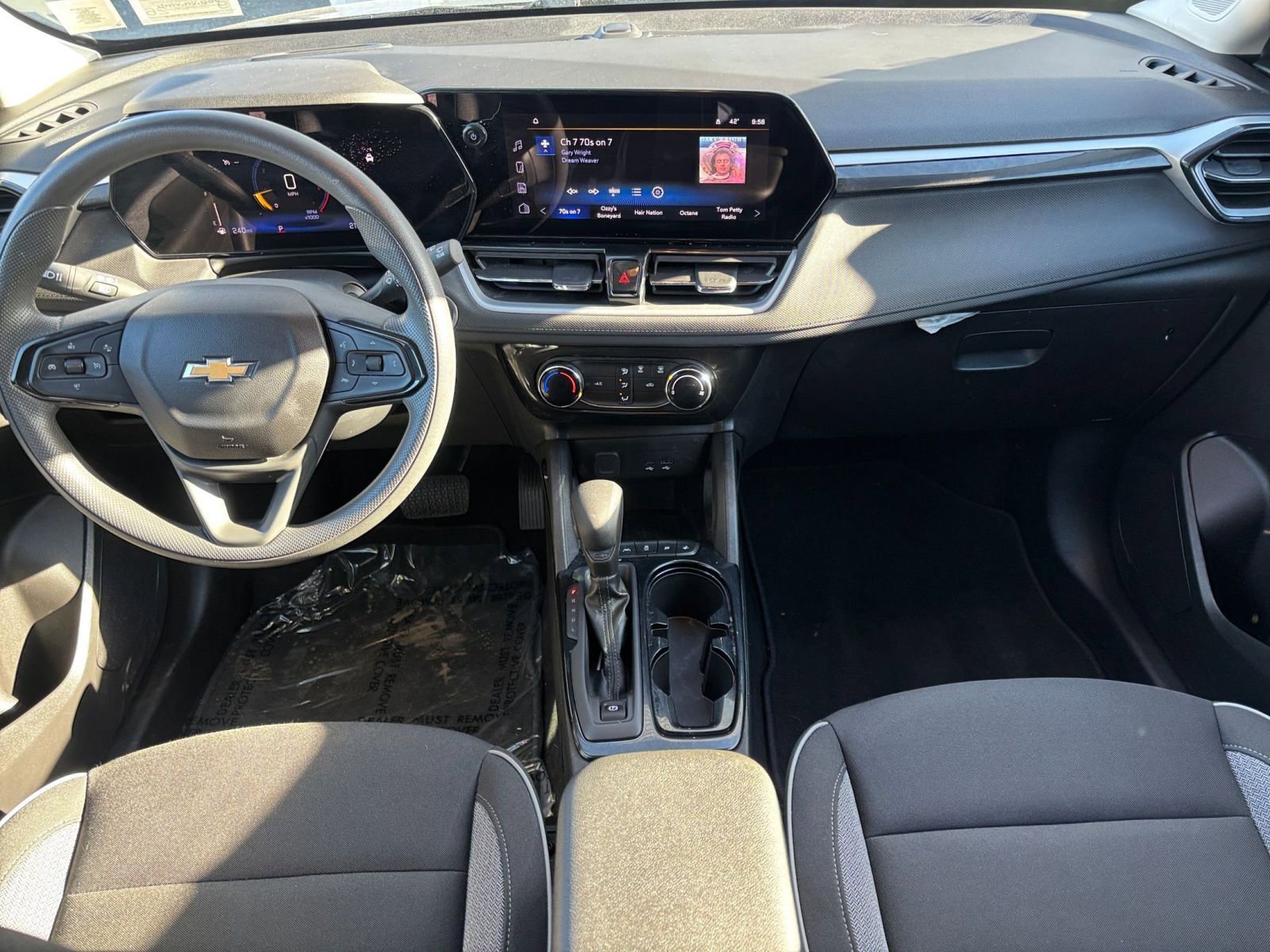 Used 2025 Chevrolet TrailBlazer LT image 29