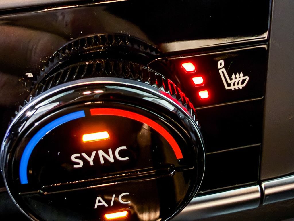 Certified 2026 Nissan Rogue SV AWD/4WD image 22