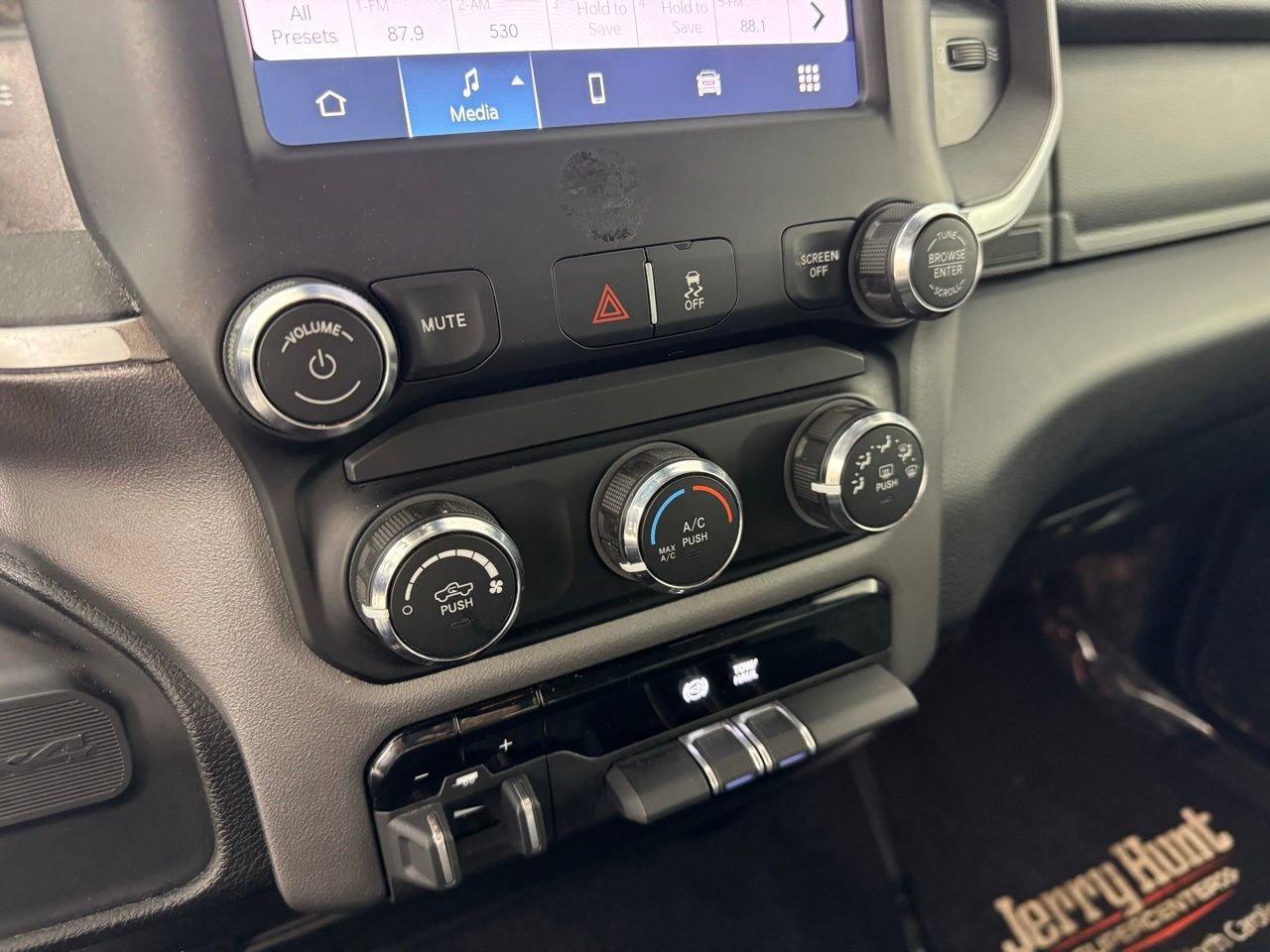 Used 2024 RAM 2500 Big Horn image 19