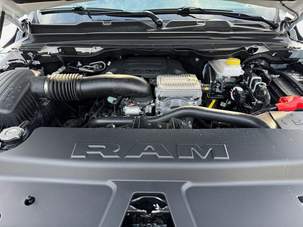 New 2026 RAM 1500 4x4 Crew Cab image 23
