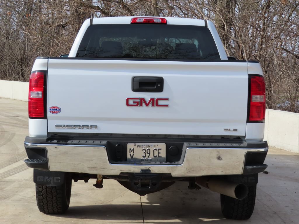 Used 2017 GMC Sierra 2500 SLE w/ Suspension Package, Off-Road AWD/4WD image 16