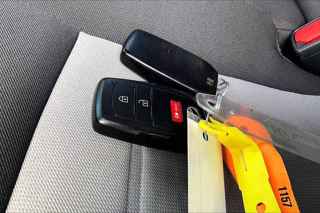 Used 2024 Toyota Tacoma TRD Off-Road image 34