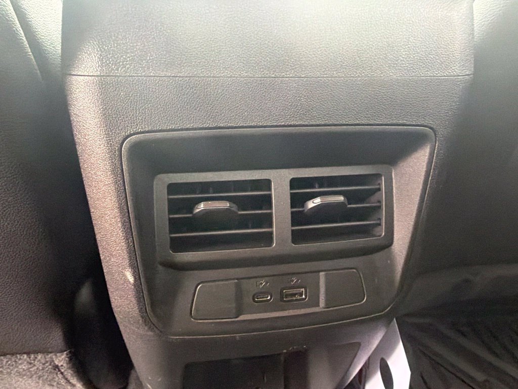 Used 2025 Chevrolet Colorado LT w/ LT Convenience Package RWD image 18
