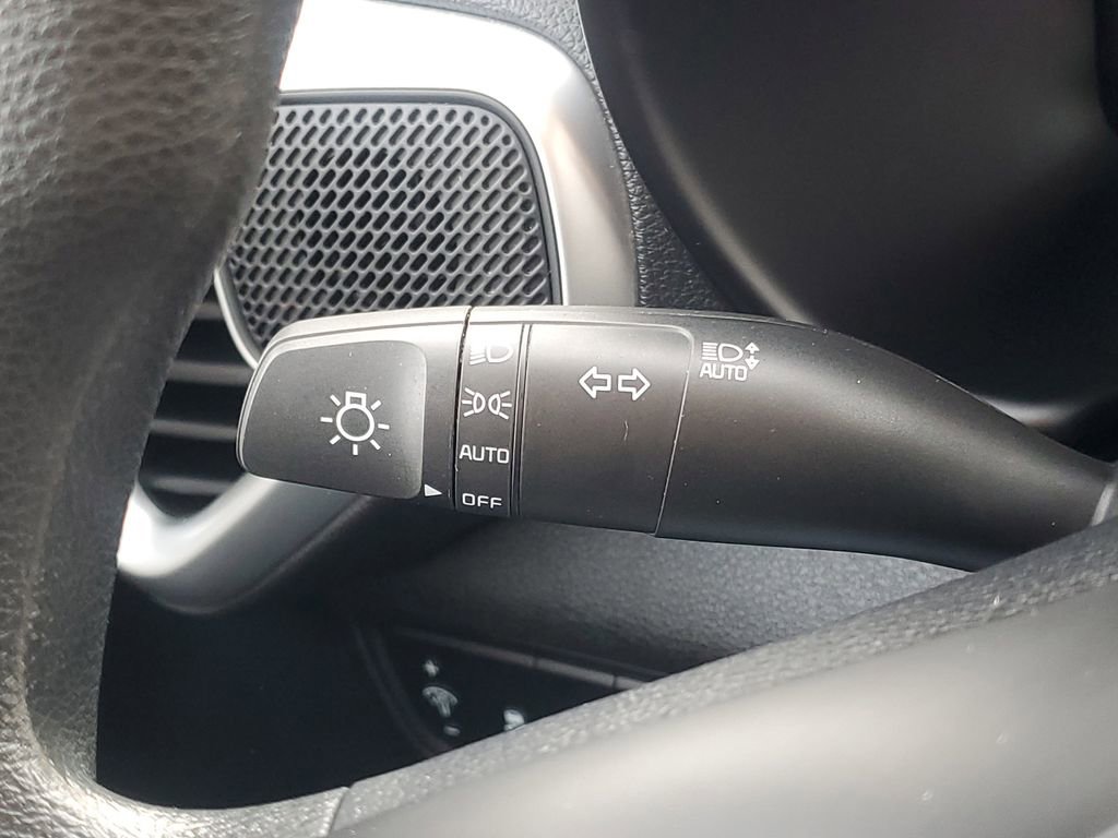 Used 2025 Kia Soul LX w/ LX Technology Package image 15