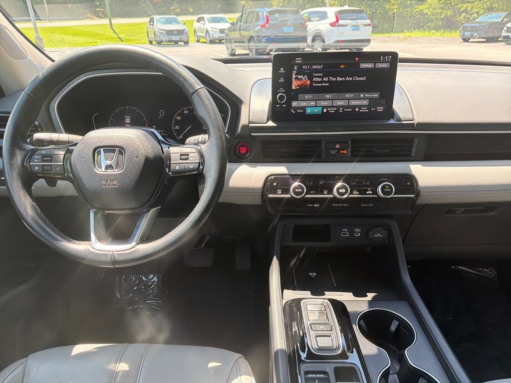 Used 2025 Honda Pilot EX-L image 24