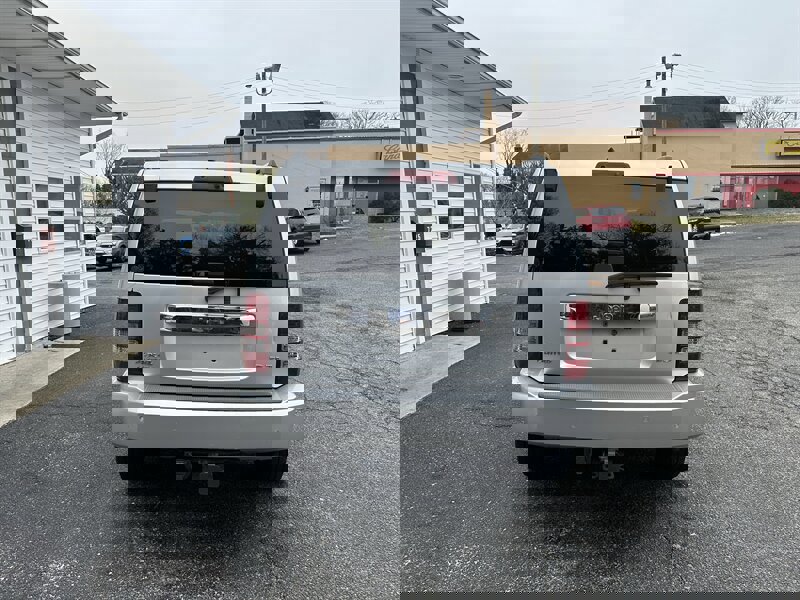 Used 2008 Jeep Liberty Limited w/ Premium Group II image 8