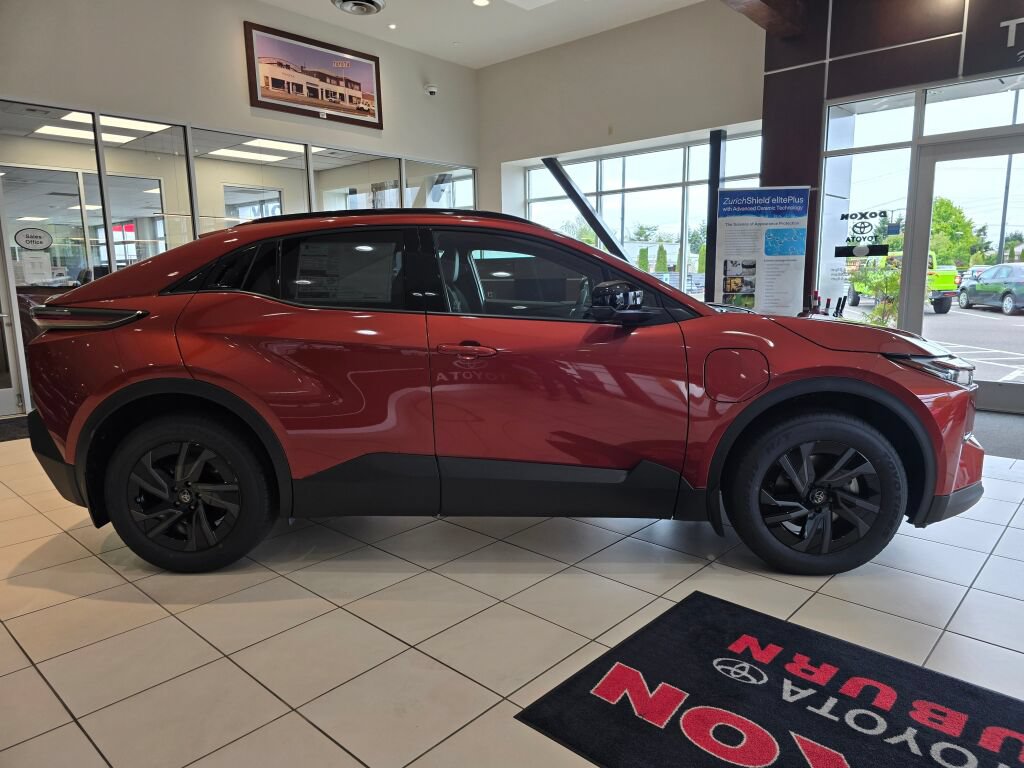 New 2026 Toyota C-HR AWD/4WD image 5
