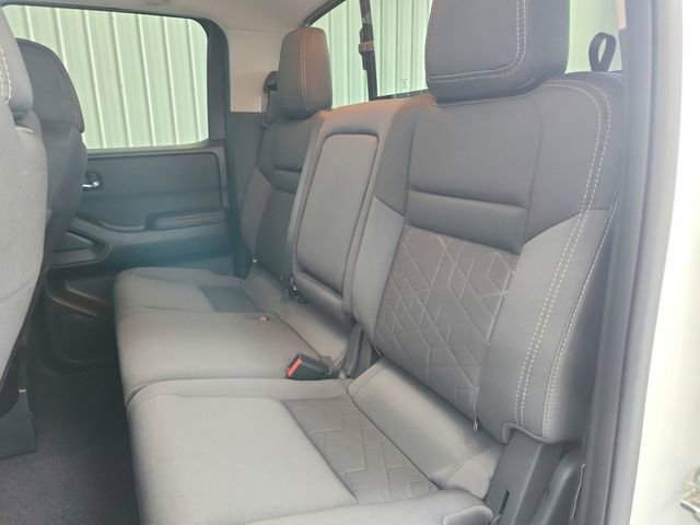 Used 2025 Nissan Frontier SV w/ SV Convenience Package image 36