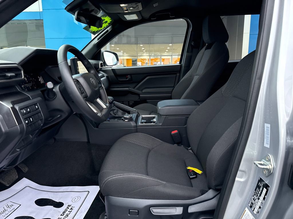 Used 2025 Toyota 4Runner SR5 image 10