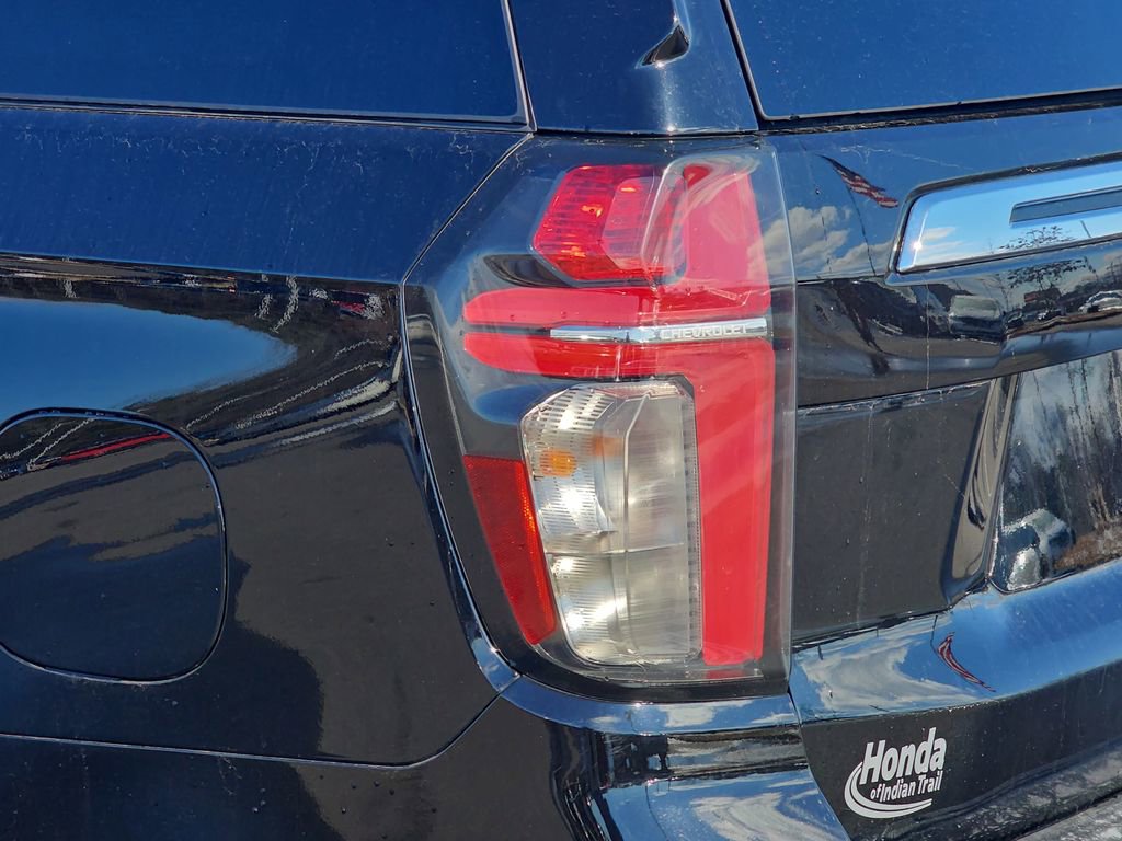Used 2024 Chevrolet Suburban LT image 32