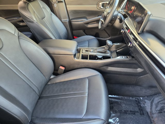 Certified 2026 Kia Sorento S FWD image 17