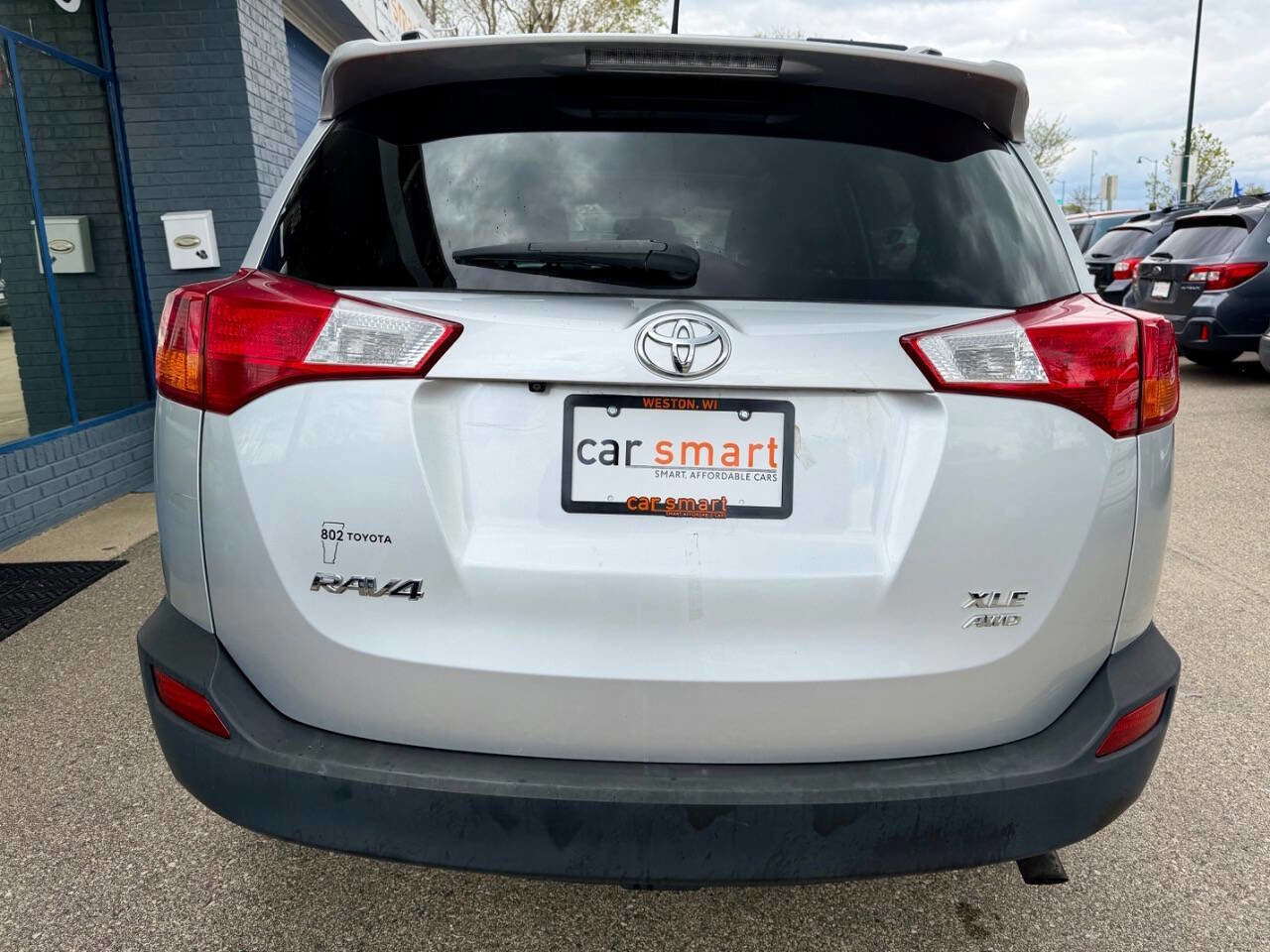 Used 2014 Toyota RAV4 XLE AWD/4WD image 16