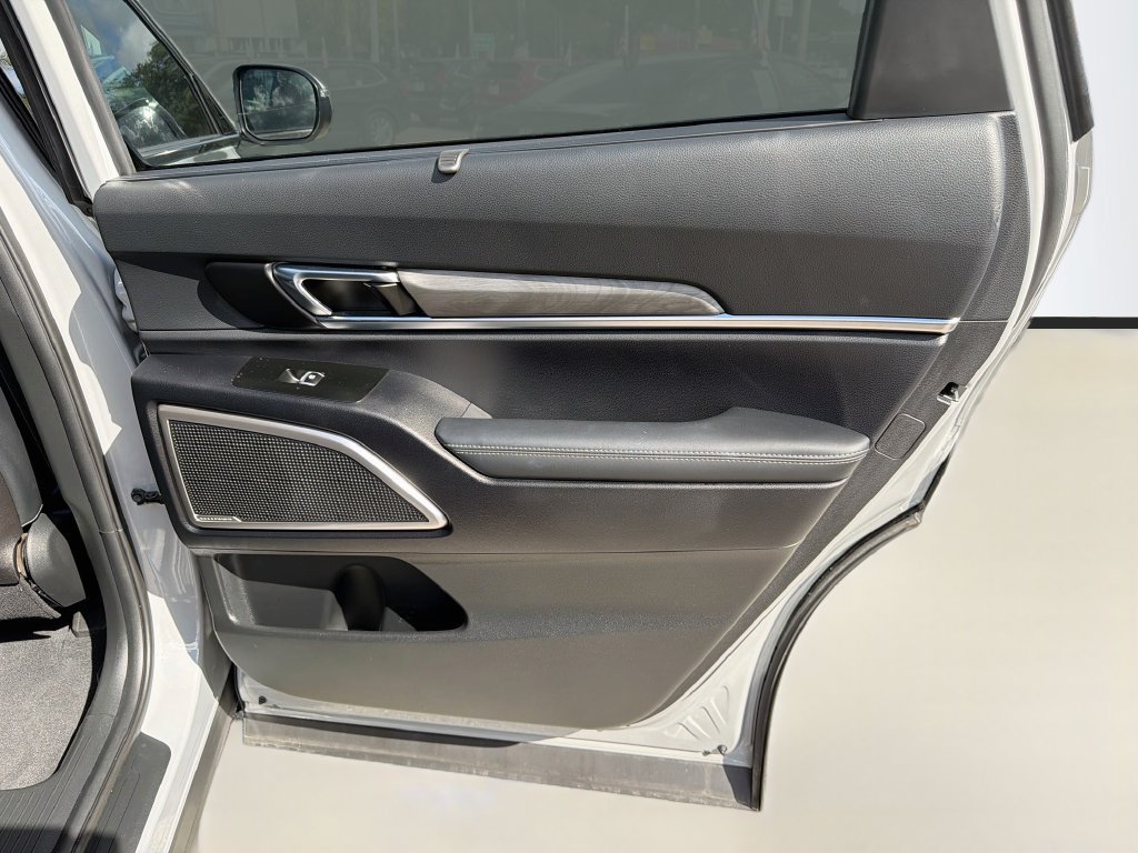 Used 2024 Kia Telluride EX X-Line AWD/4WD image 33