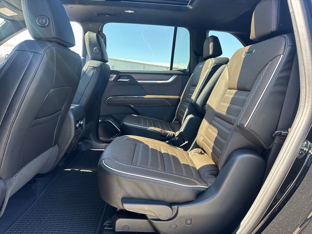 New 2026 GMC Acadia Denali Ultimate FWD image 11