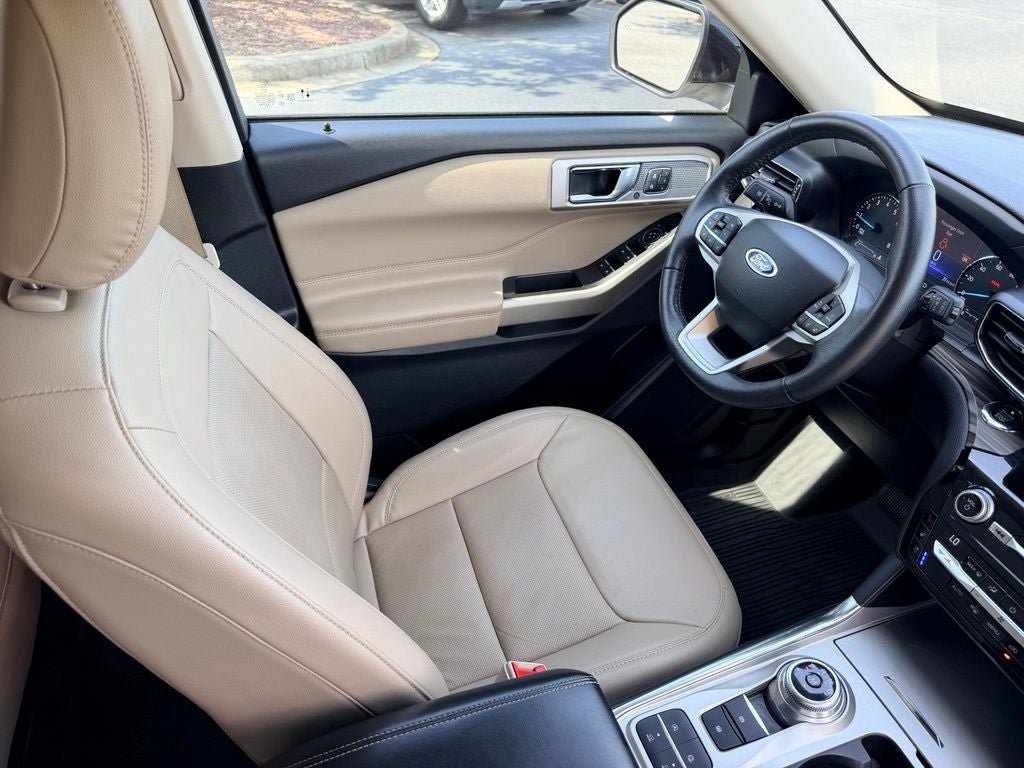 Certified 2021 Ford Explorer Limited w/ Equipment Group 301A RWD image 11