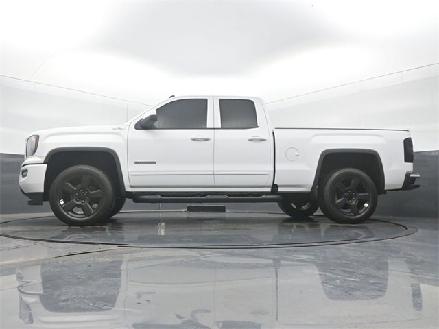 Used 2017 GMC Sierra 1500 SLE image 47