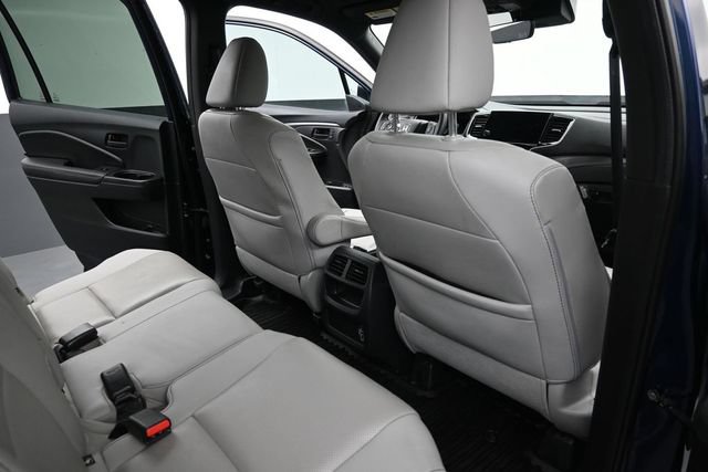 Used 2023 Honda Passport EX-L image 12