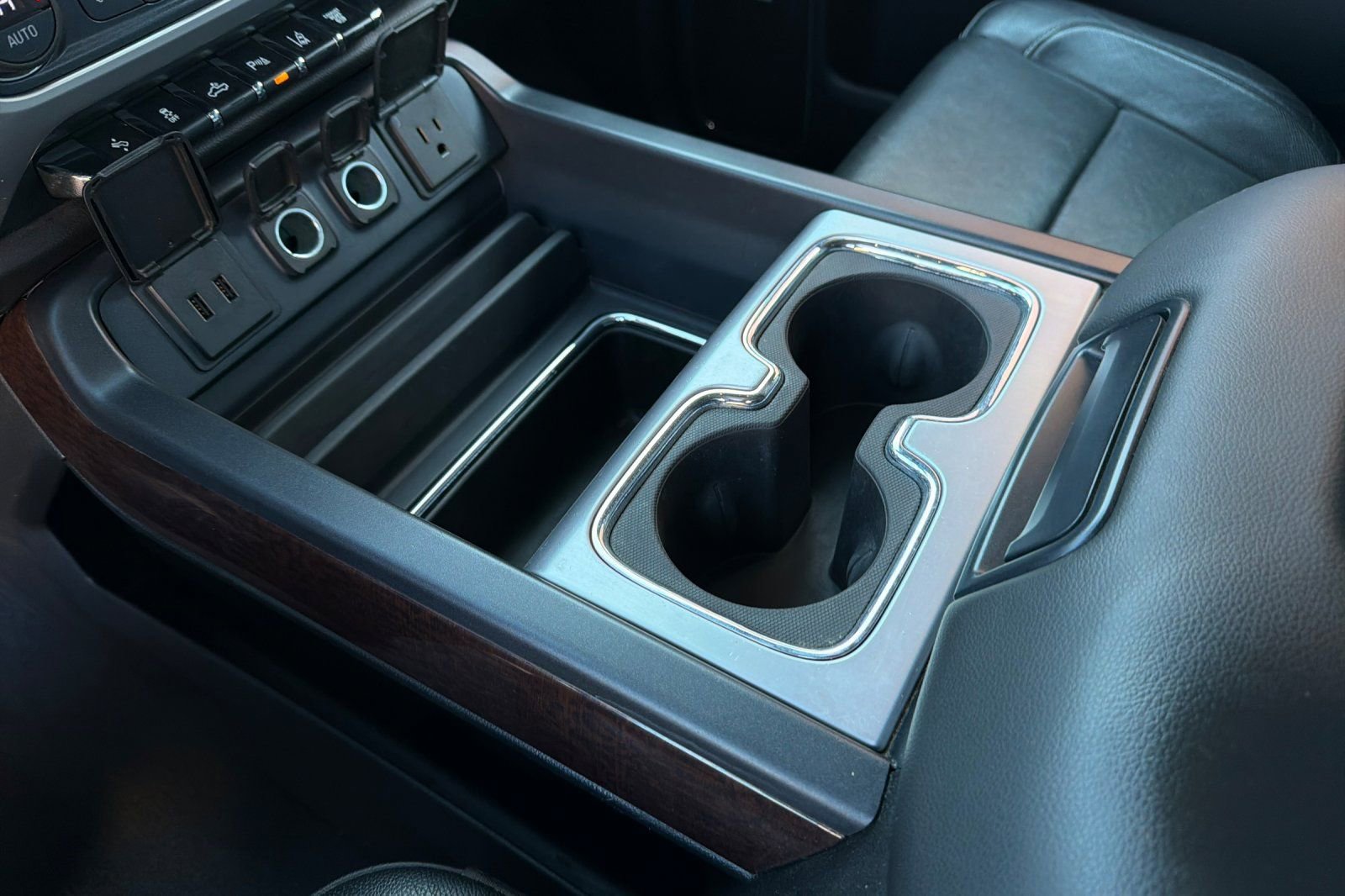 Used 2019 GMC Sierra 2500 SLT w/ Duramax Plus Package image 31