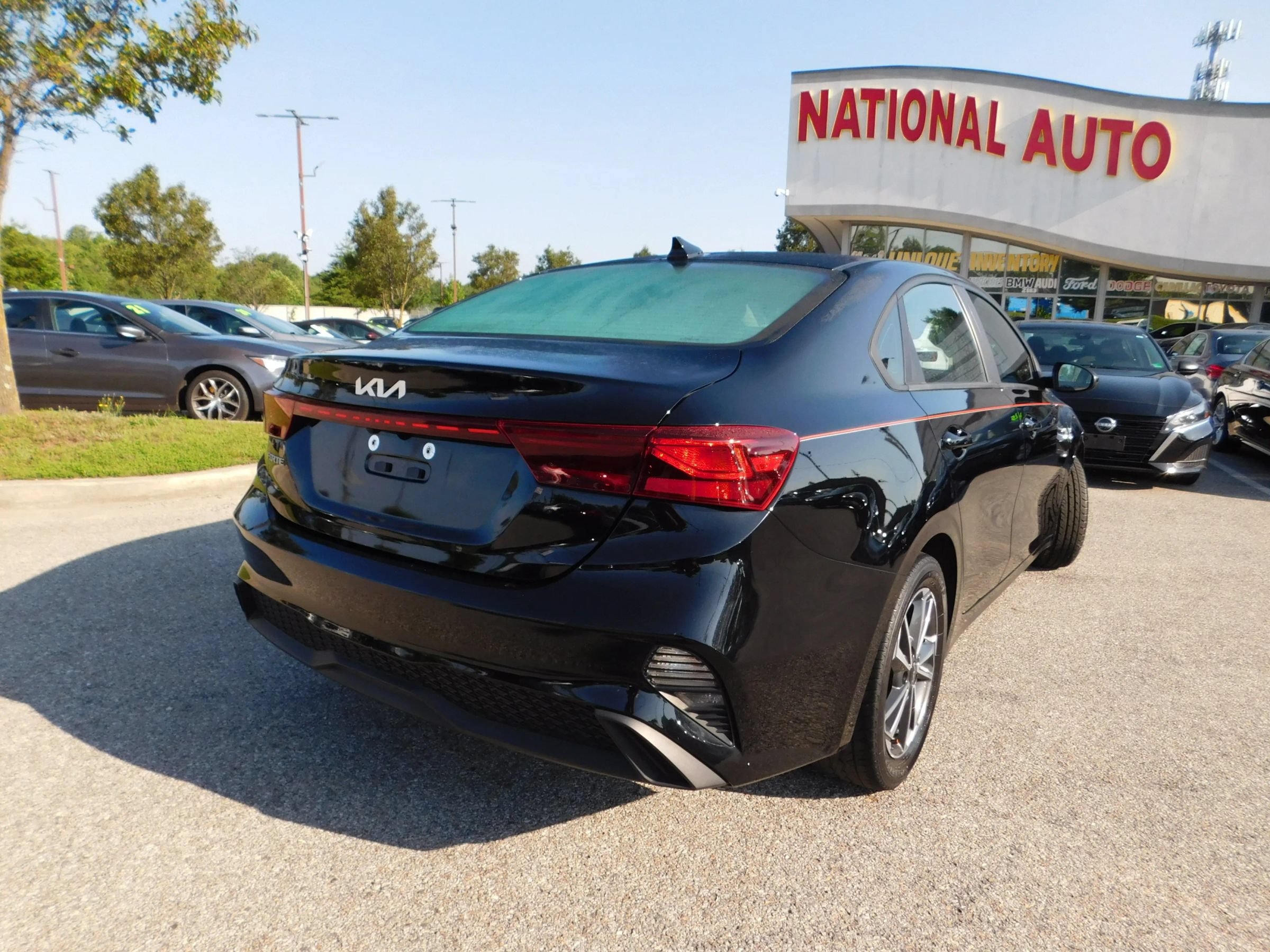 Used 2023 Kia Forte LXS FWD image 5