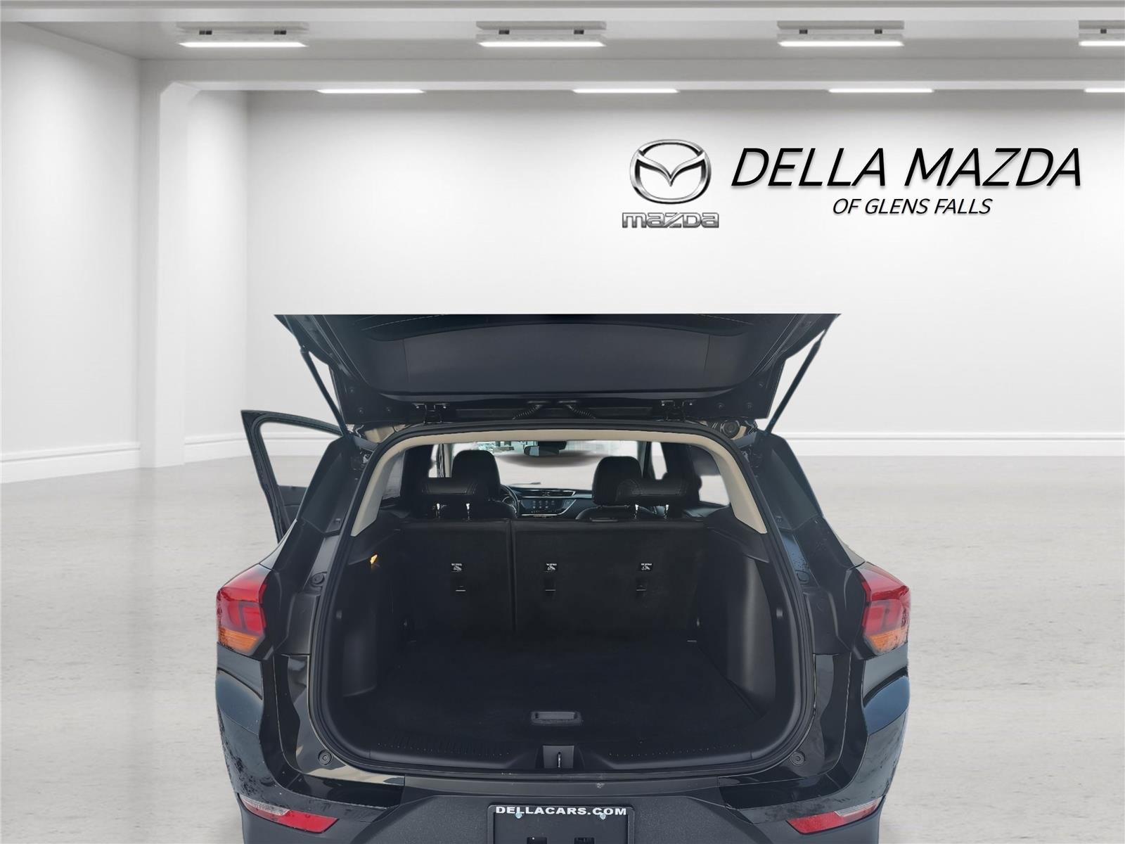 Used 2023 Buick Encore GX Preferred w/ Cold Weather Comfort Package image 4