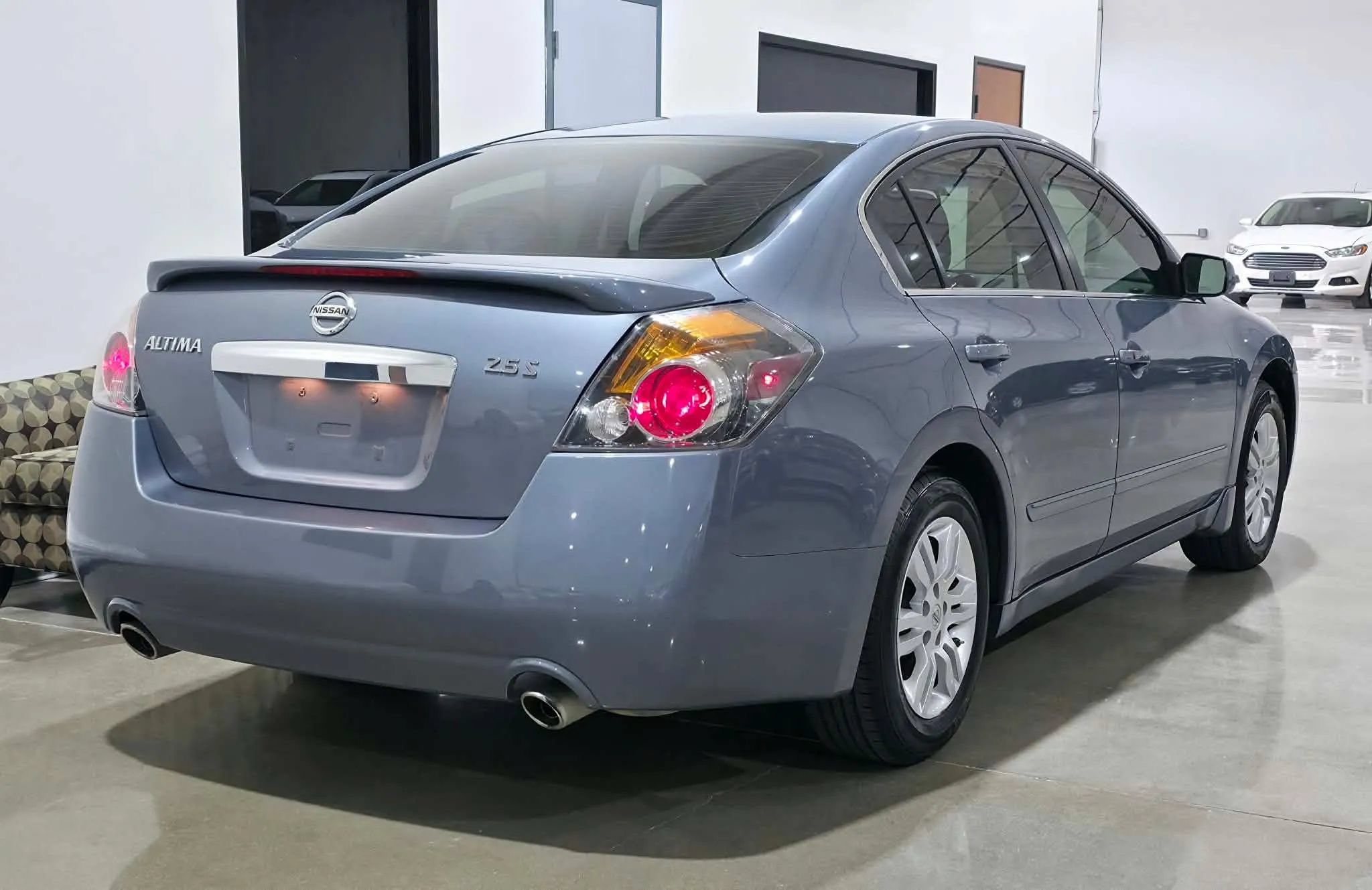 Used 2012 Nissan Altima 2.5 S w/ Convenience Pkg FWD image 3