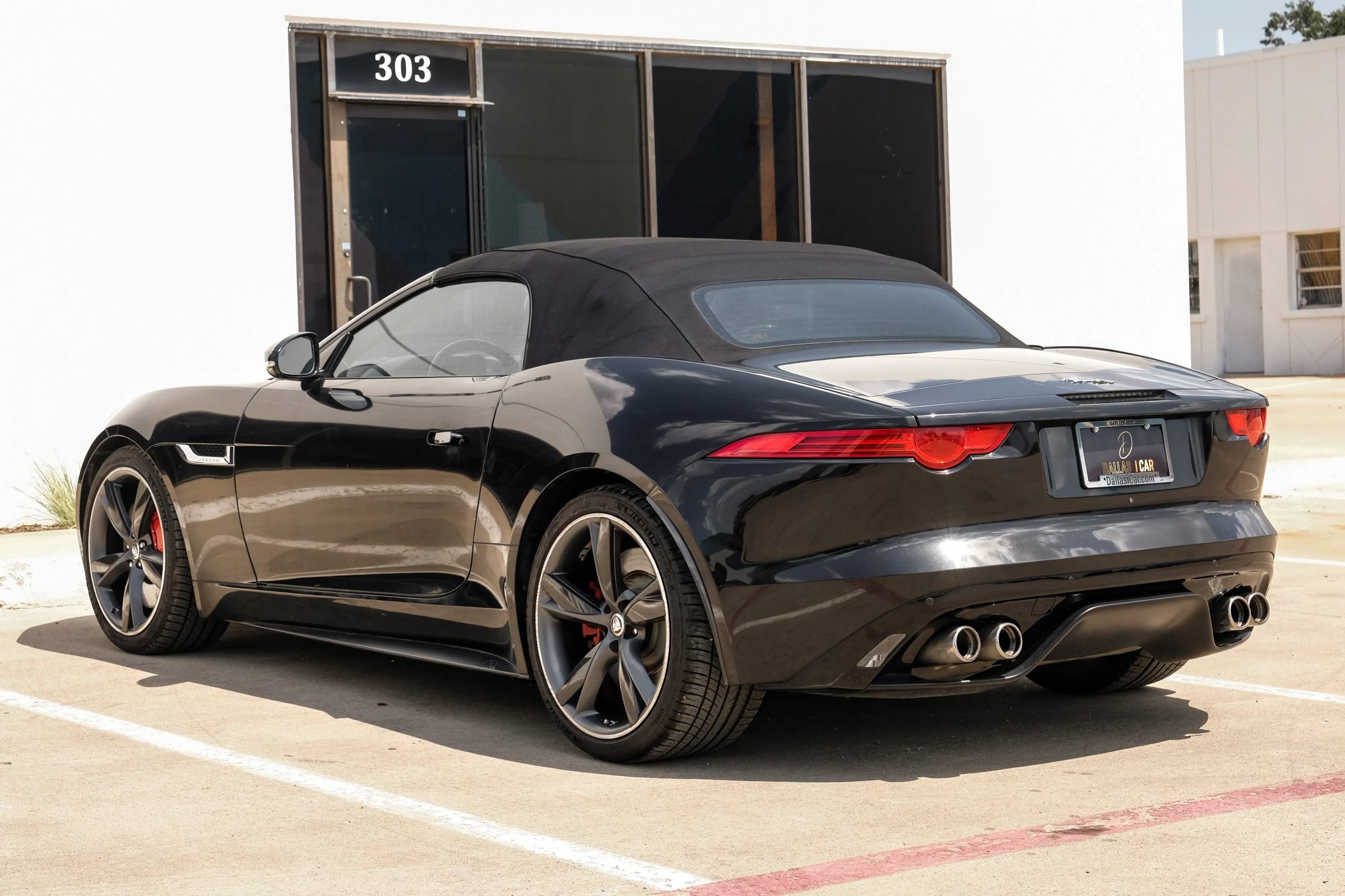 Used 2014 Jaguar F-TYPE S RWD image 11