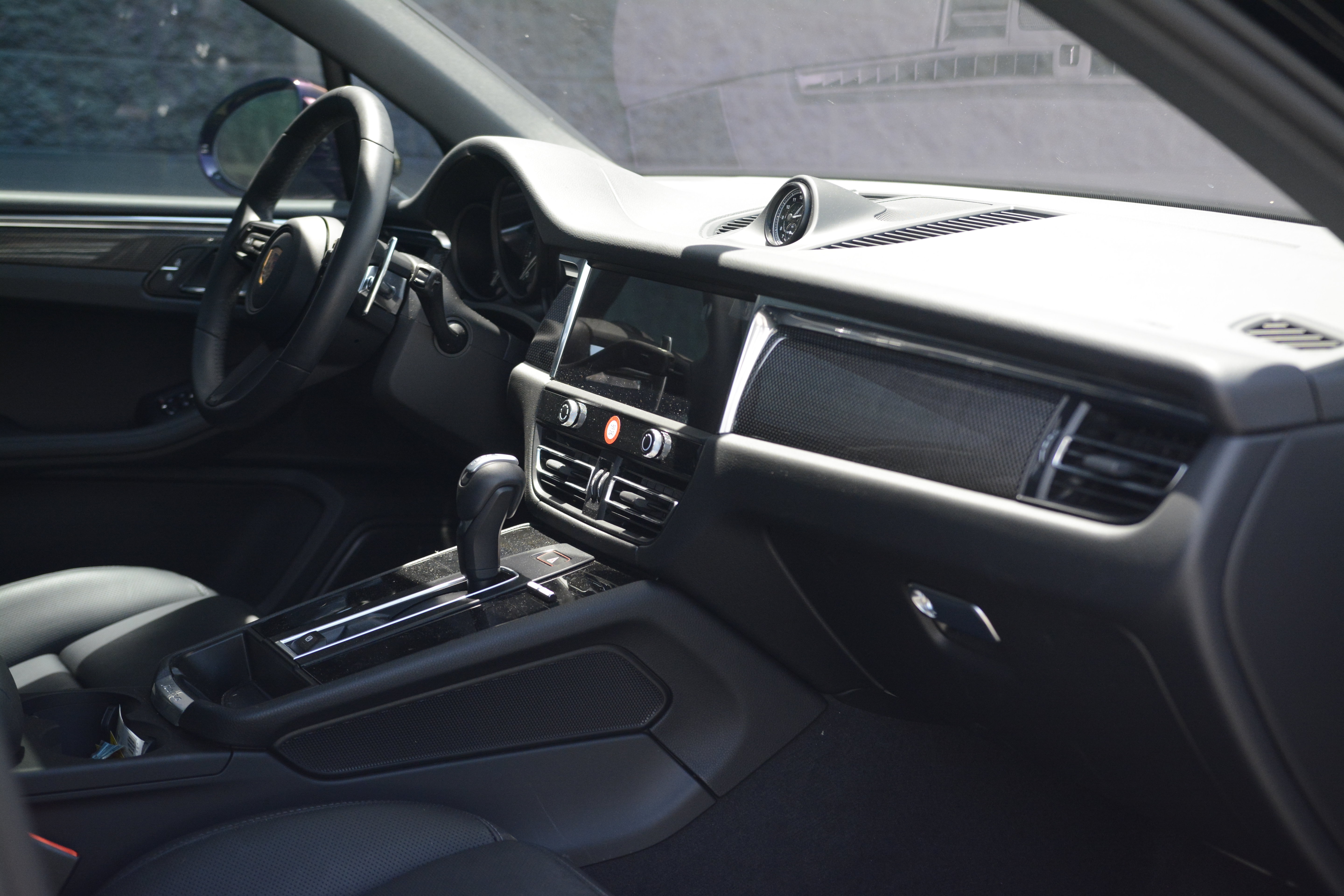 Certified 2026 Porsche Macan AWD/4WD image 29