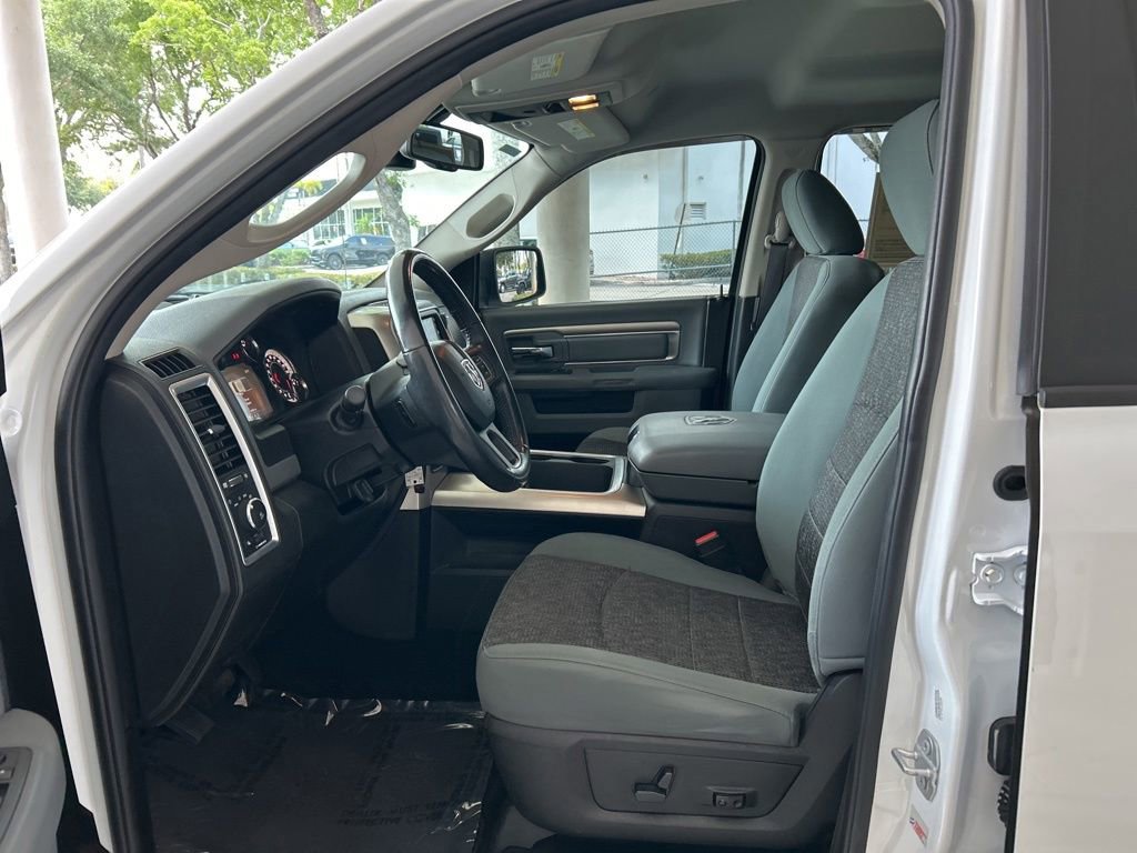 Used 2019 RAM 1500 Big Horn RWD image 5