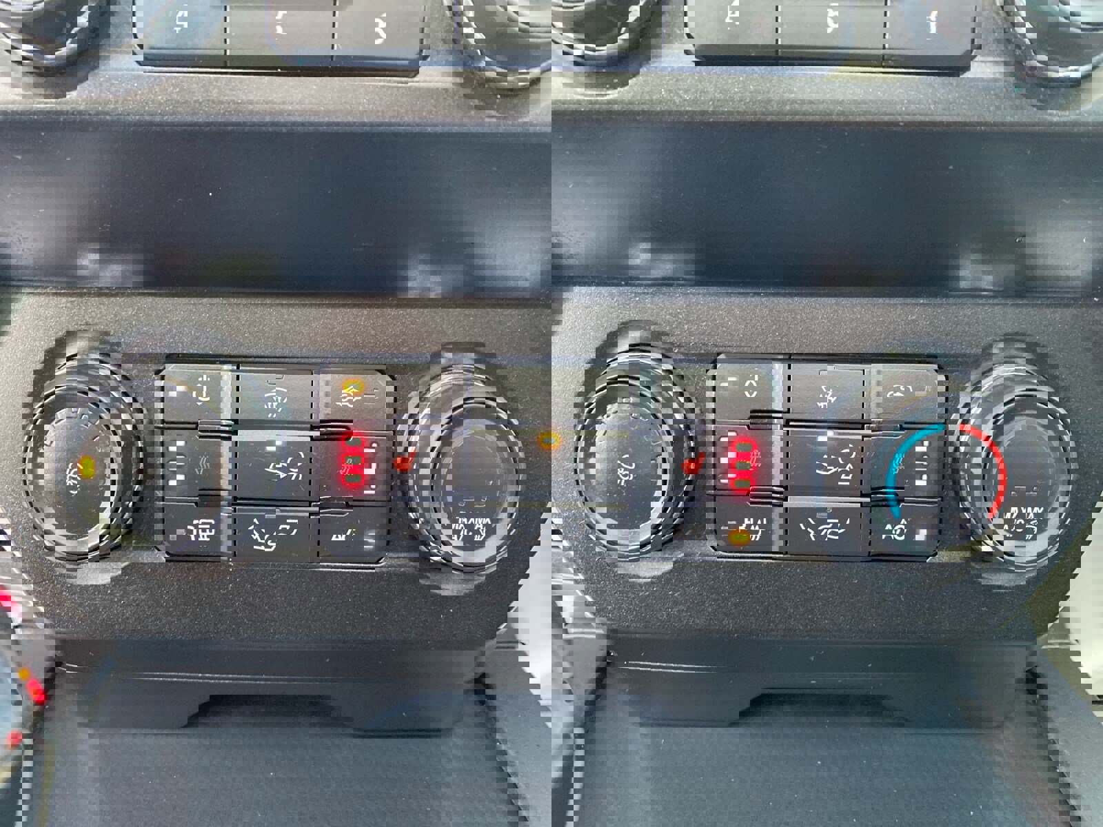 Used 2019 Ford F150 XLT w/ Equipment Group 302A Luxury image 14