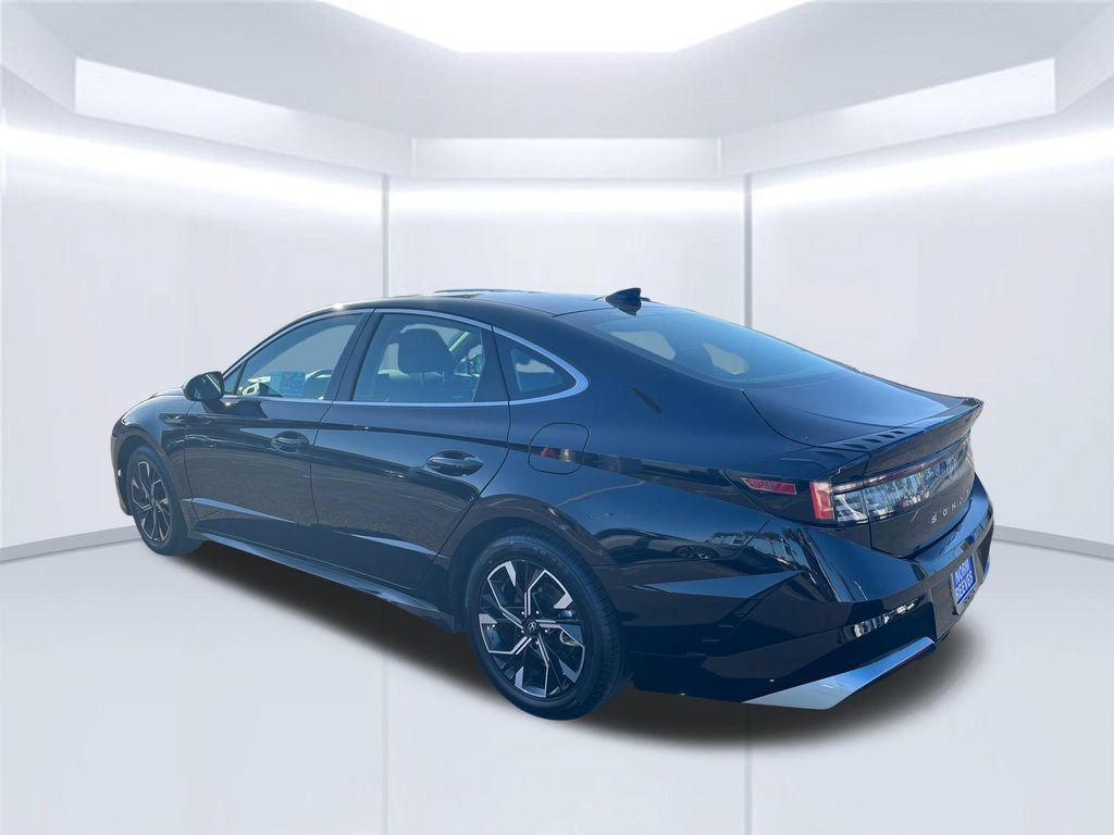 Used 2024 Hyundai Sonata SEL FWD image 3