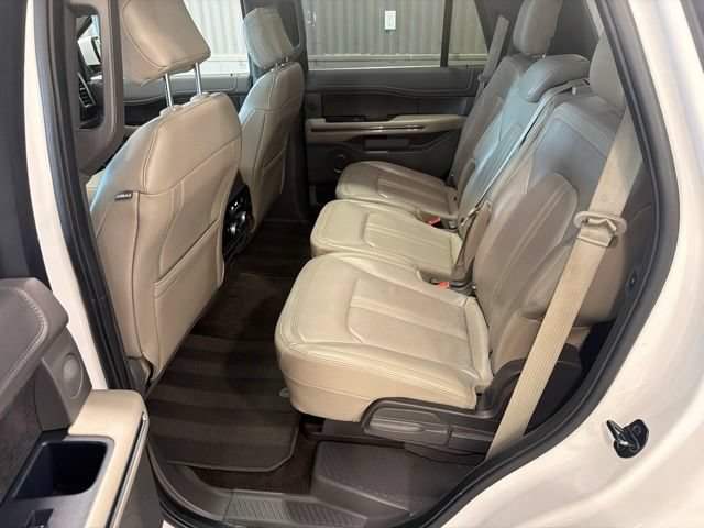 Used 2018 Ford Expedition Limited w/ Equipment Group 301A AWD/4WD image 11